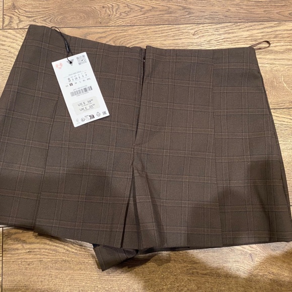 Zara Women Skort (S) - Picture 2 of 8